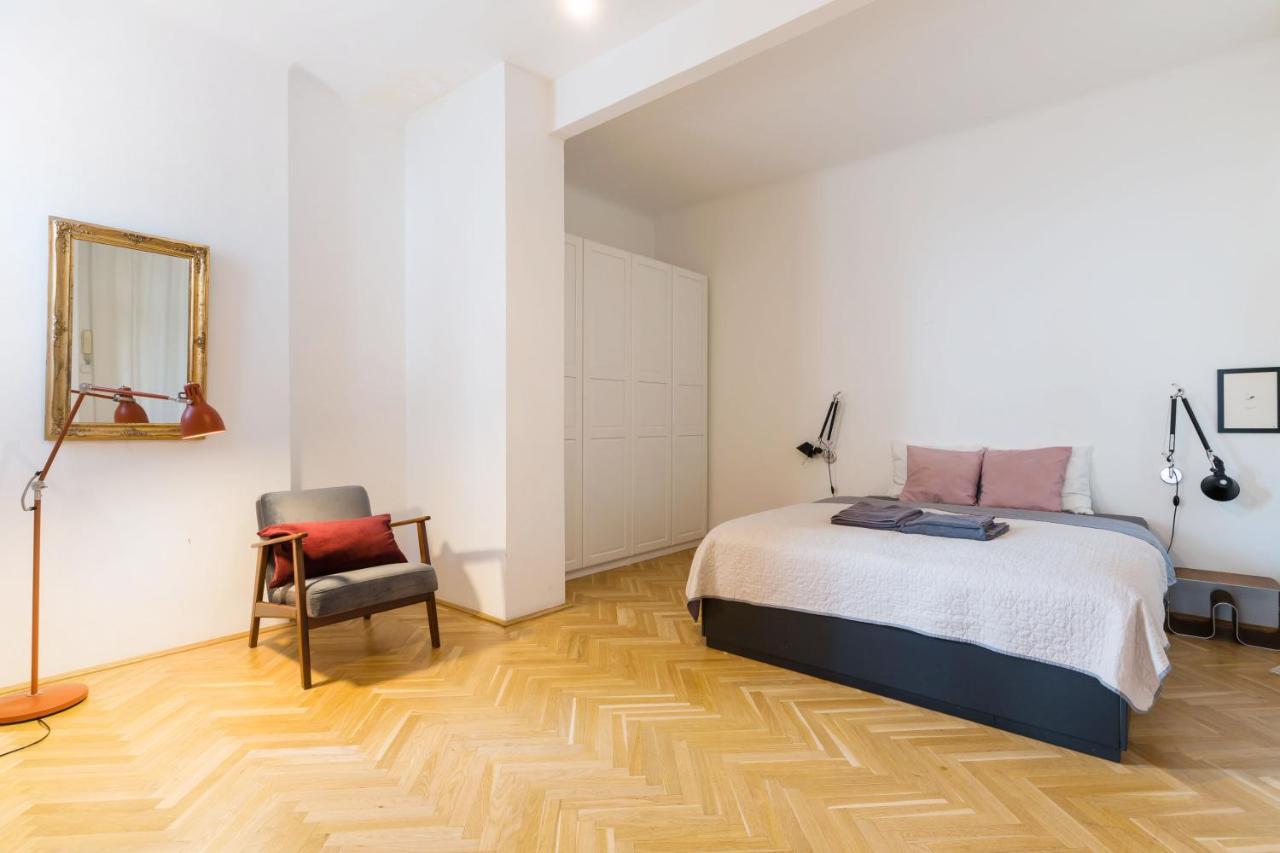 Klauzal Apartment W/3 Bedrooms, French Balcony Budapest Ngoại thất bức ảnh