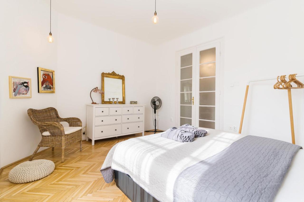 Klauzal Apartment W/3 Bedrooms, French Balcony Budapest Ngoại thất bức ảnh