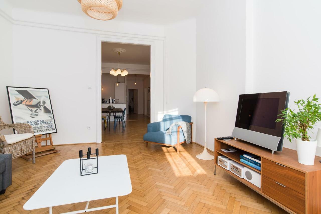 Klauzal Apartment W/3 Bedrooms, French Balcony Budapest Ngoại thất bức ảnh